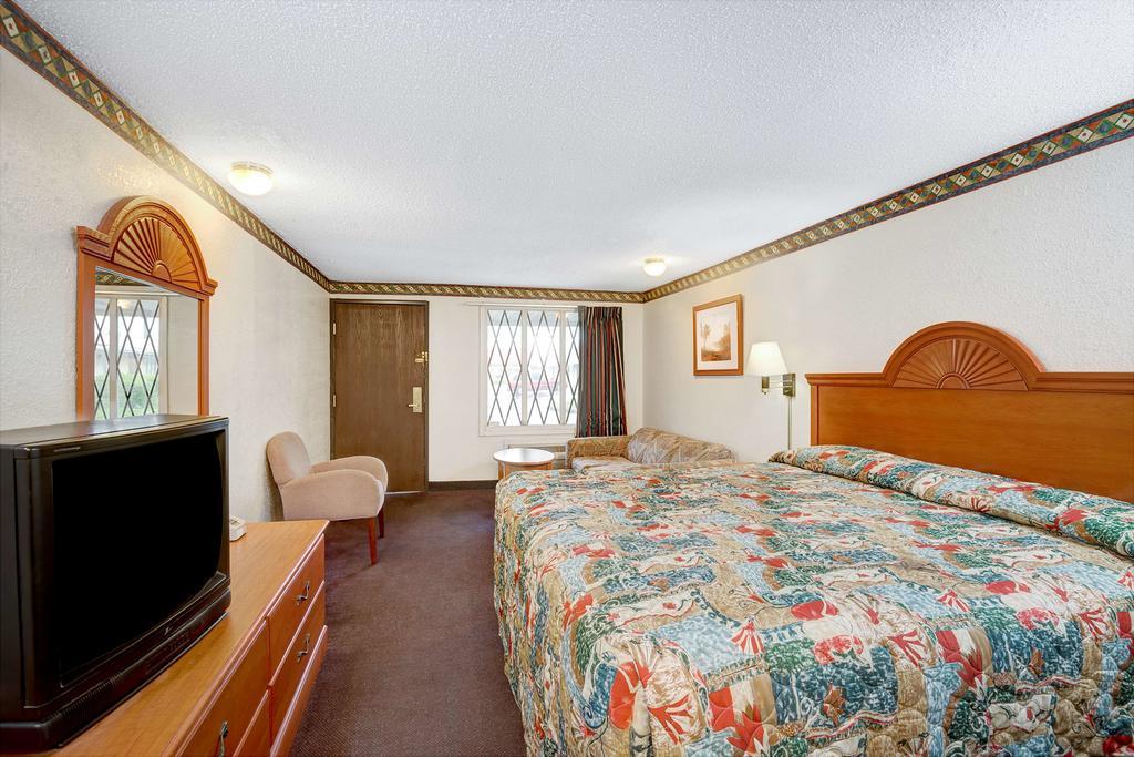 Express Inn Indianapolis Zewnętrze zdjęcie