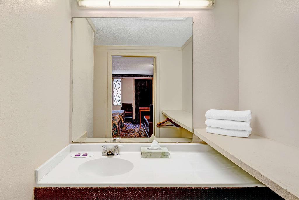 Express Inn Indianapolis Zewnętrze zdjęcie
